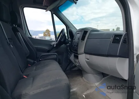 2014 Mercedes-Benz Sprinter 2500 Normal Roof из США, поврежденный, VIN WD3PE7DC7E5923786